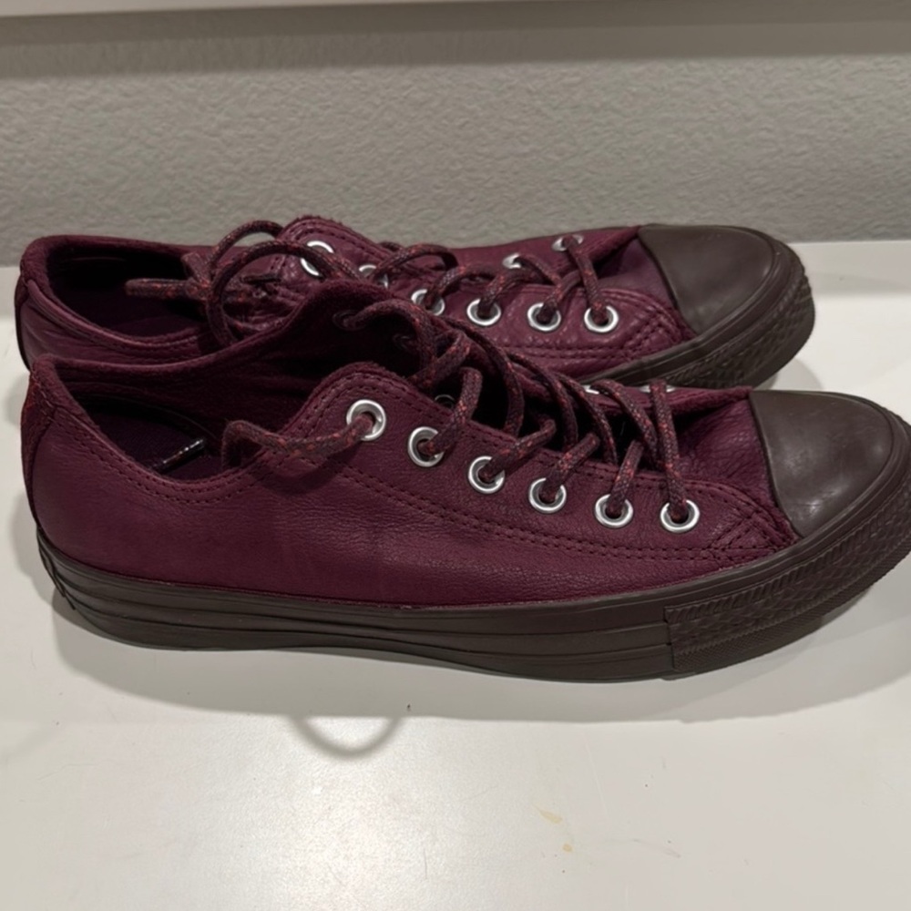 Converse Low-Top Sneakers - Plum